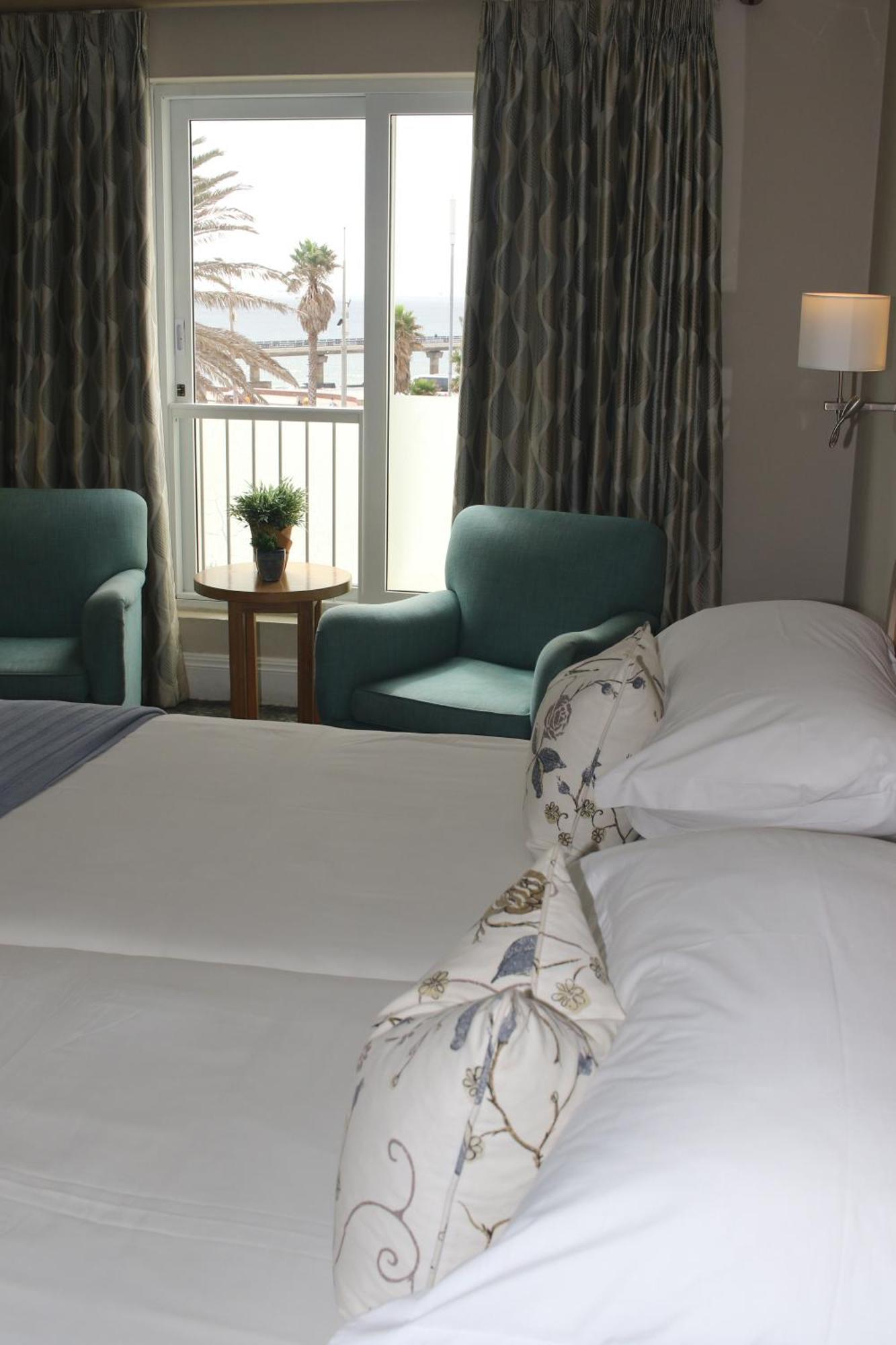 The Beach Hotel Port Elizabeth Extérieur photo